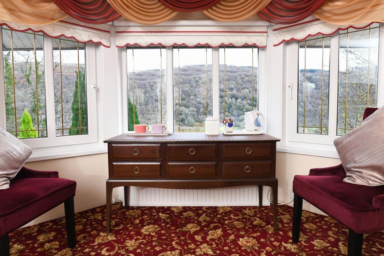 Luxury Suite In Quiet Countryside Location Swansea Buitenkant foto