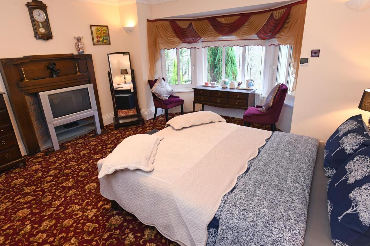 Luxury Suite In Quiet Countryside Location Swansea Buitenkant foto