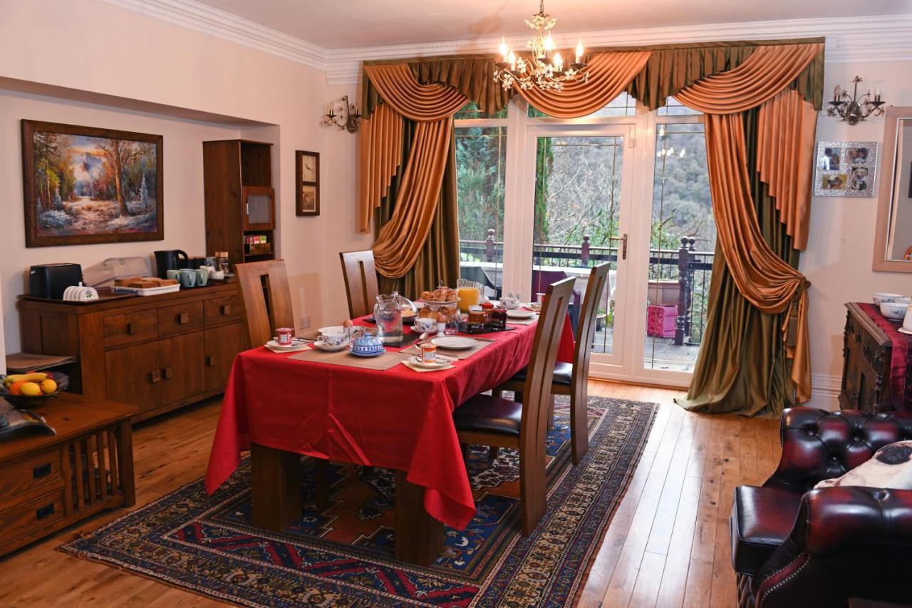 Luxury Suite In Quiet Countryside Location Swansea Buitenkant foto
