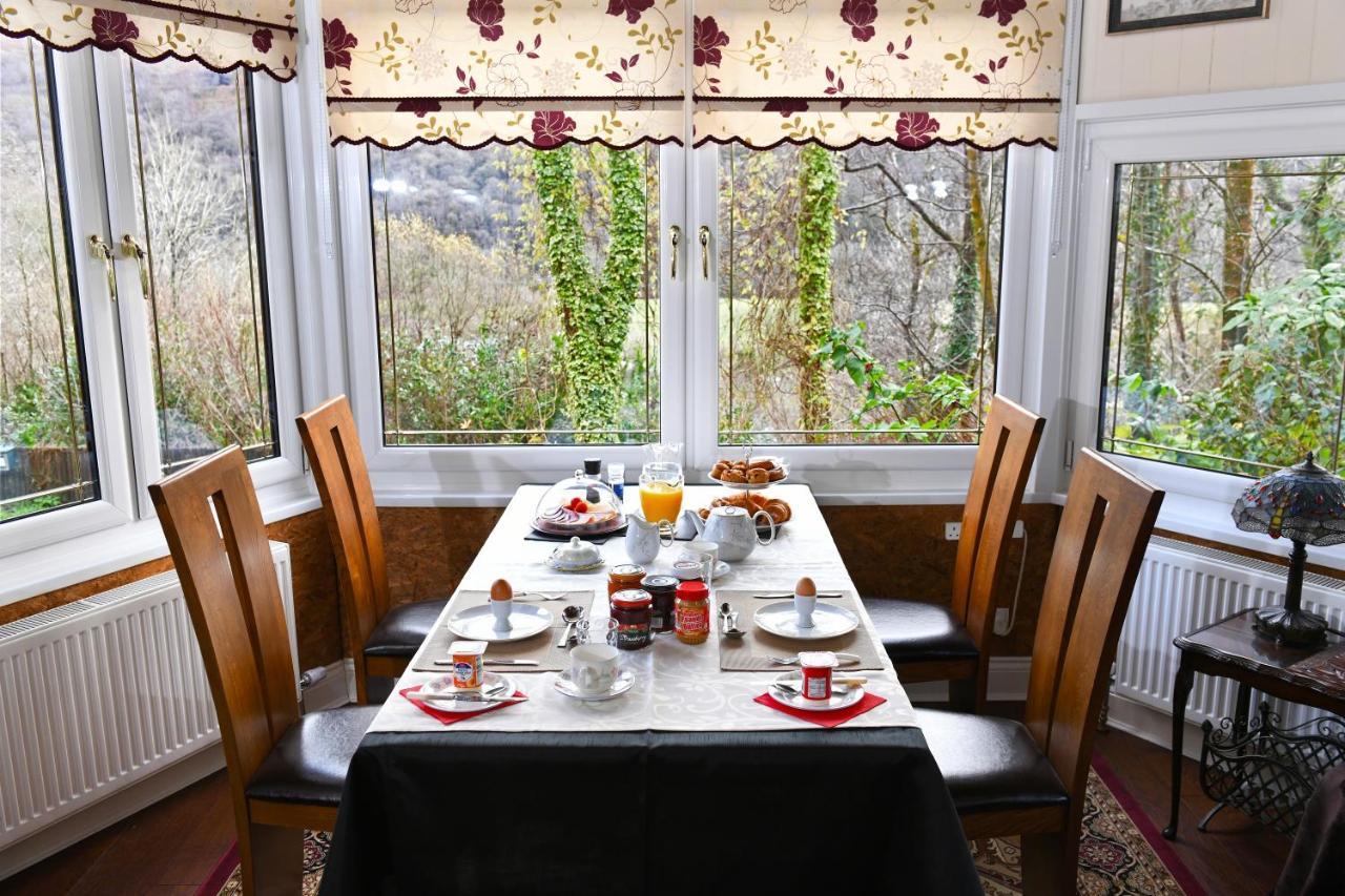 Luxury Suite In Quiet Countryside Location Swansea Buitenkant foto